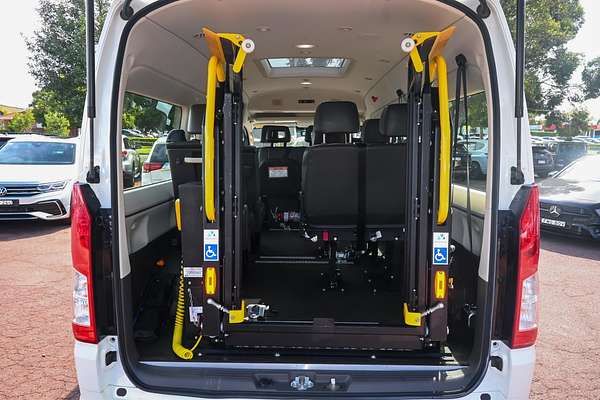 2020 Toyota Hiace Commuter GL GDH322R