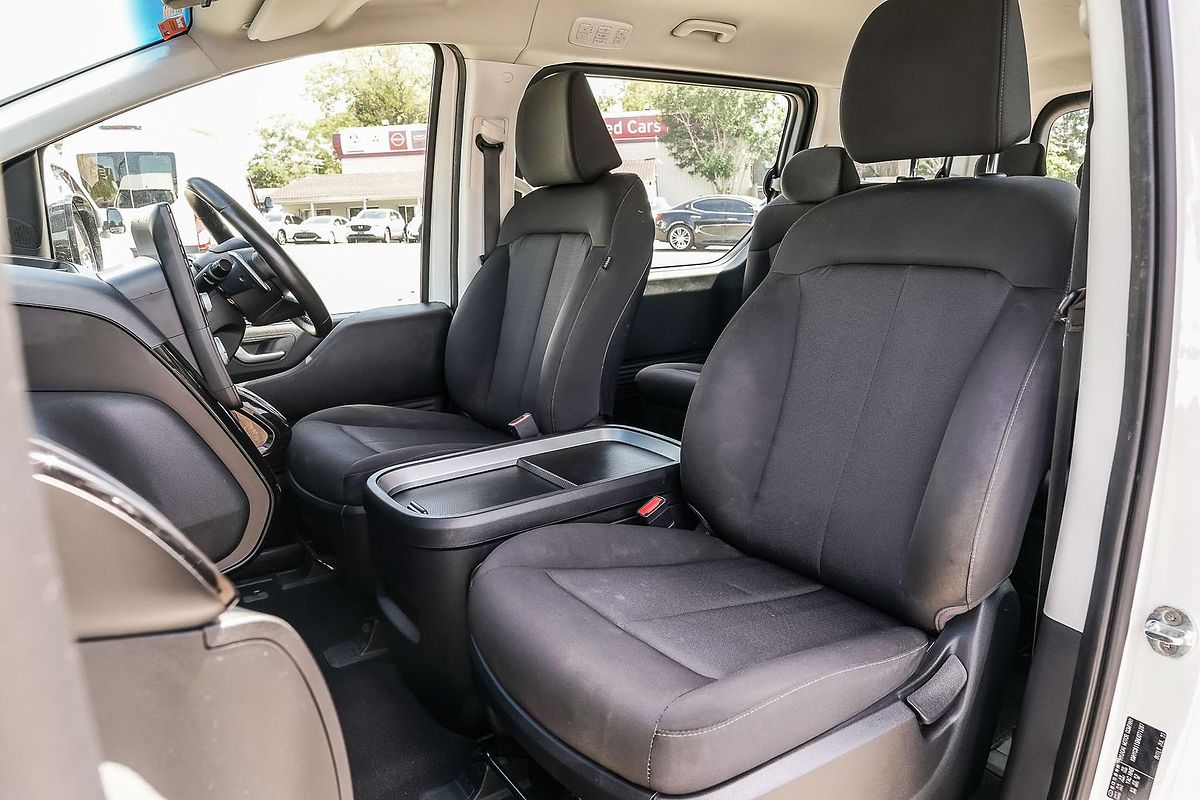 2022 Hyundai STARIA US4.V1
