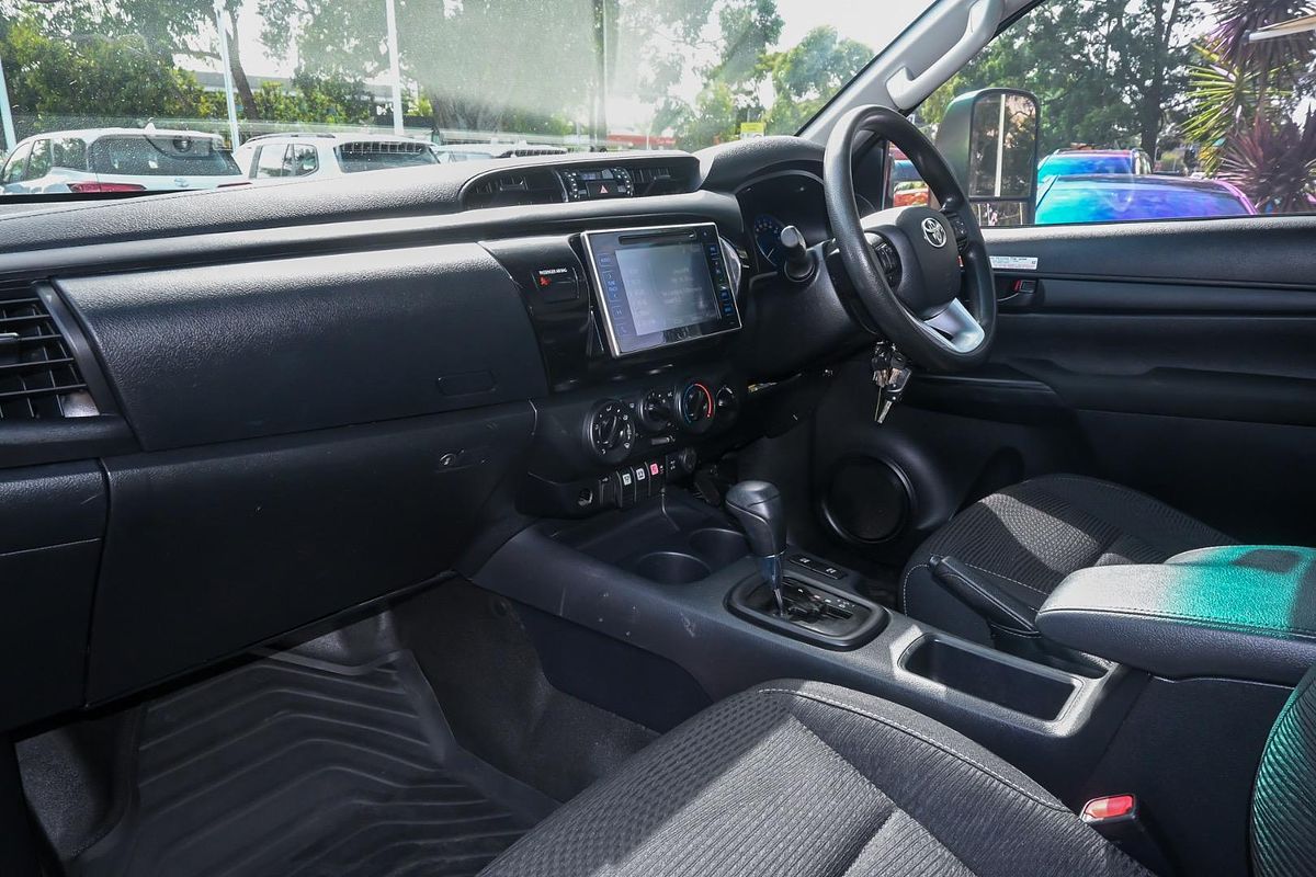 2020 Toyota Hilux SR GUN126R 4X4