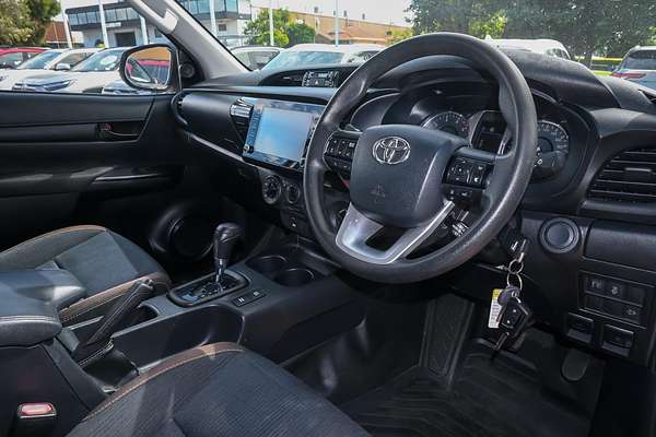 2021 Toyota Hilux SR GUN126R 4X4