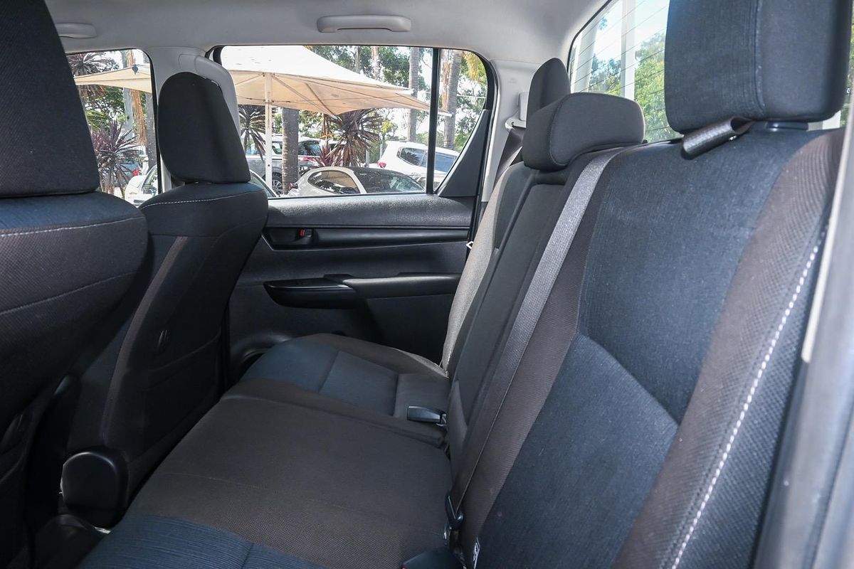 2021 Toyota Hilux SR GUN126R 4X4