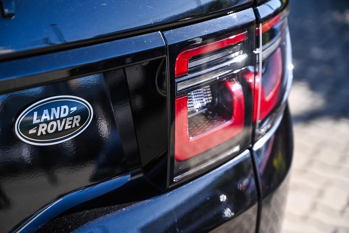 2020 Land Rover Discovery Sport P250 SE L550