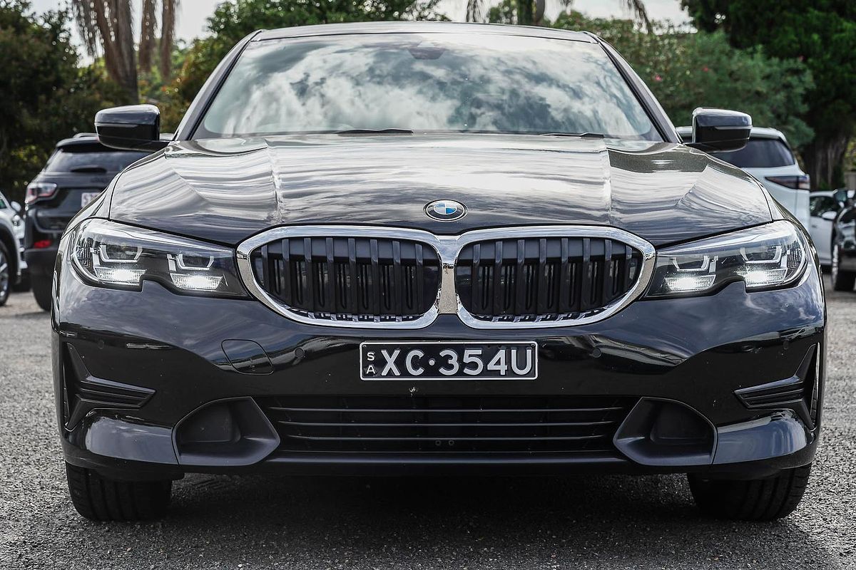 2022 BMW 3 Series 320i Luxury Line G20