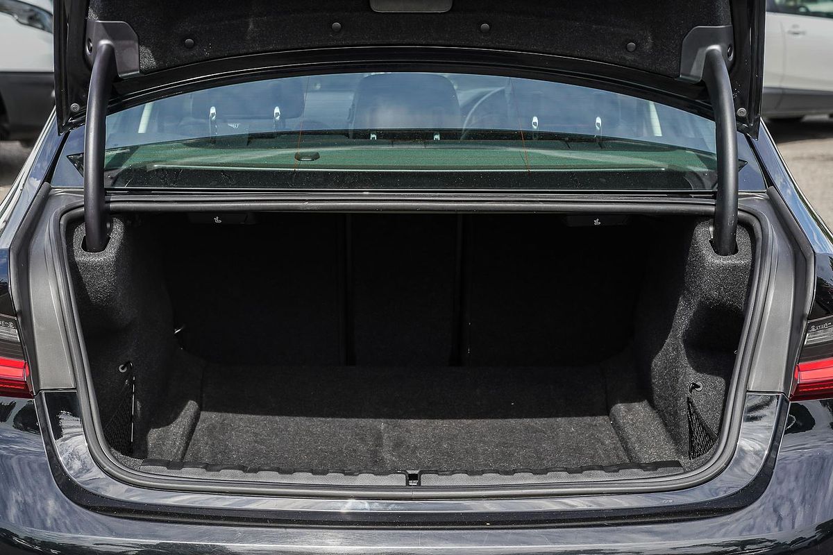 2022 BMW 3 Series 320i Luxury Line G20