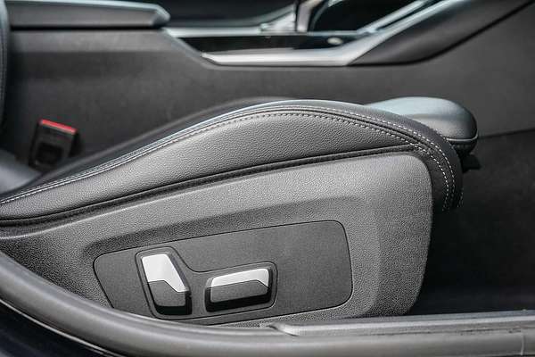 2022 BMW 3 Series 320i Luxury Line G20