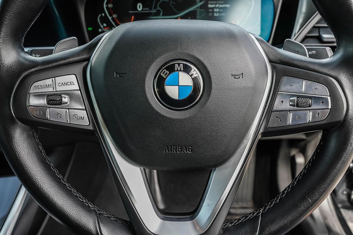 2022 BMW 3 Series 320i Luxury Line G20