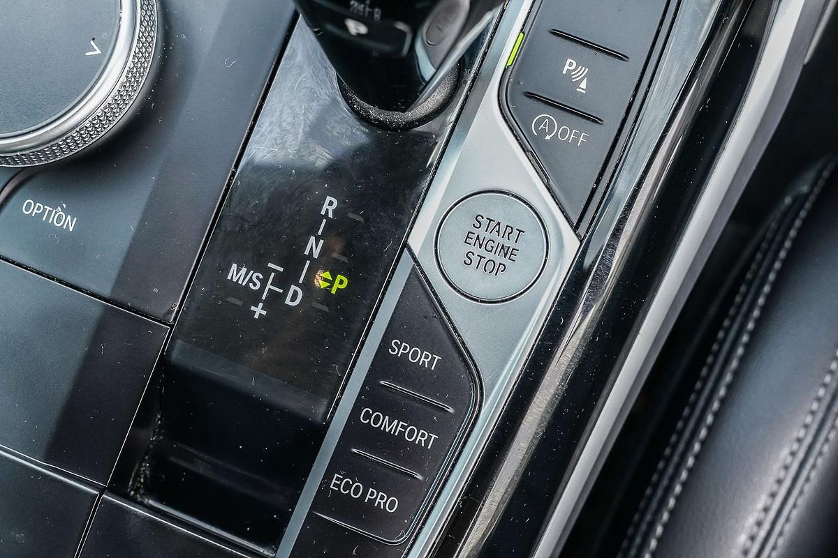 2022 BMW 3 Series 320i Luxury Line G20