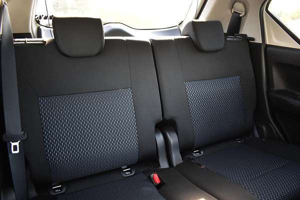 2023 Suzuki Ignis GLX MF Series II