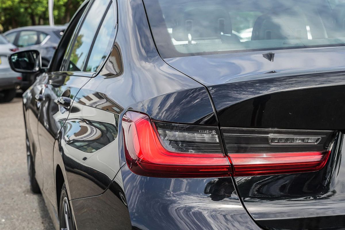 2022 BMW 3 Series 320i Luxury Line G20