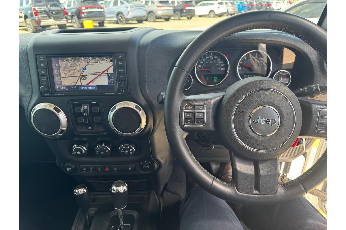 2017 Jeep Wrangler Unlimited Overland JK