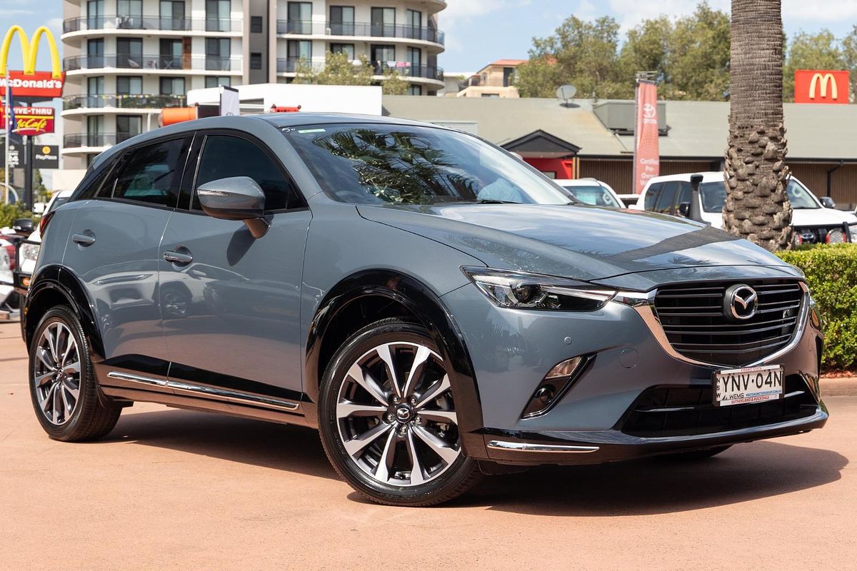 2022 Mazda CX-3 sTouring DK