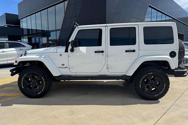 2017 Jeep Wrangler Unlimited Overland JK