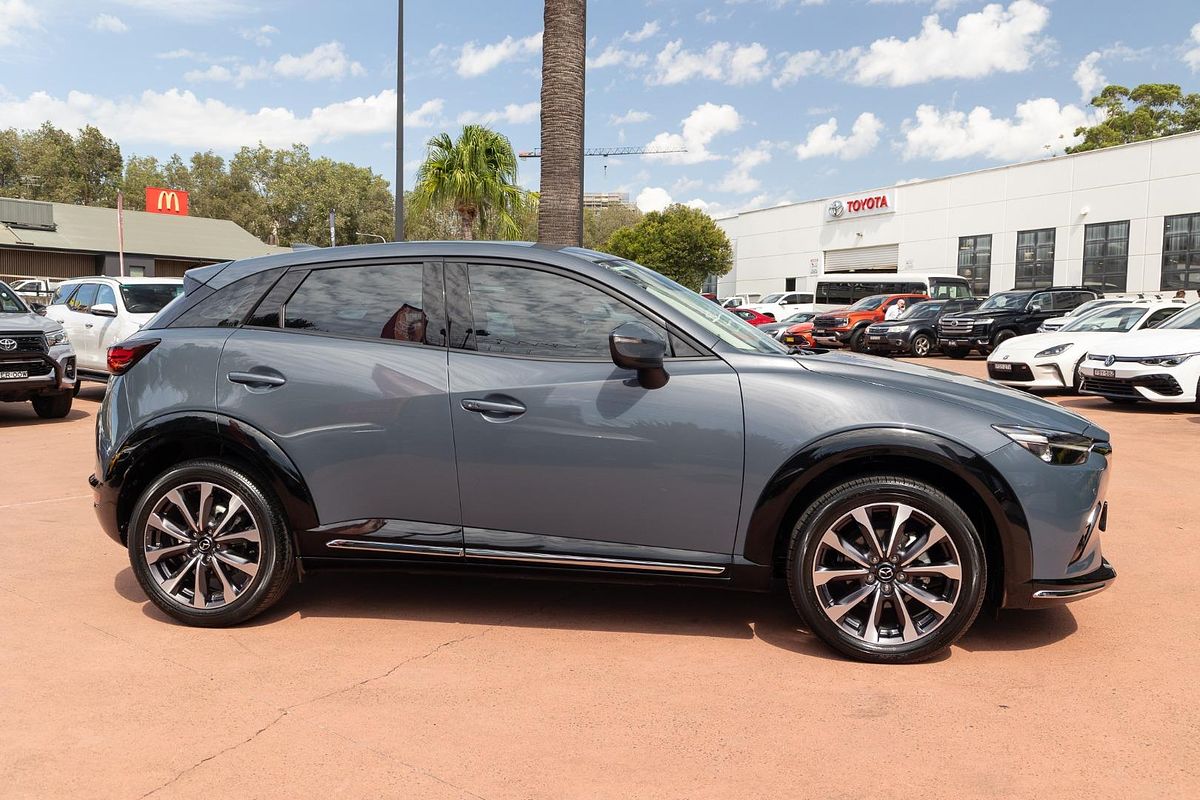 2022 Mazda CX-3 sTouring DK
