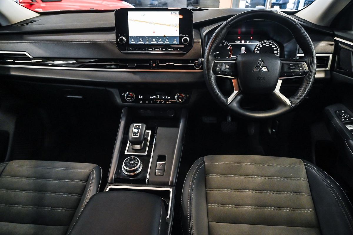 2024 Mitsubishi Outlander Aspire ZM