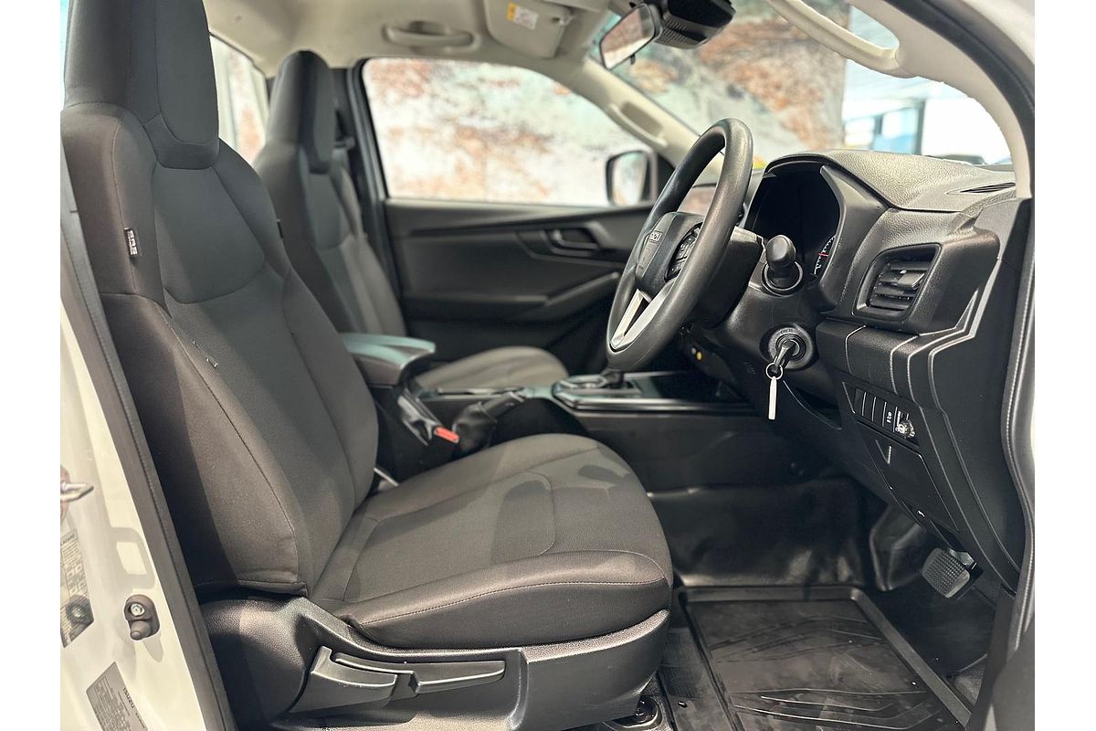 2023 Isuzu D-MAX SX High Ride Rear Wheel Drive