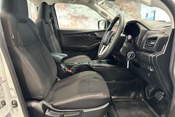 2023 Isuzu D-MAX SX High Ride Rear Wheel Drive