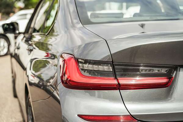 2022 BMW 3 Series 330i M Sport G20