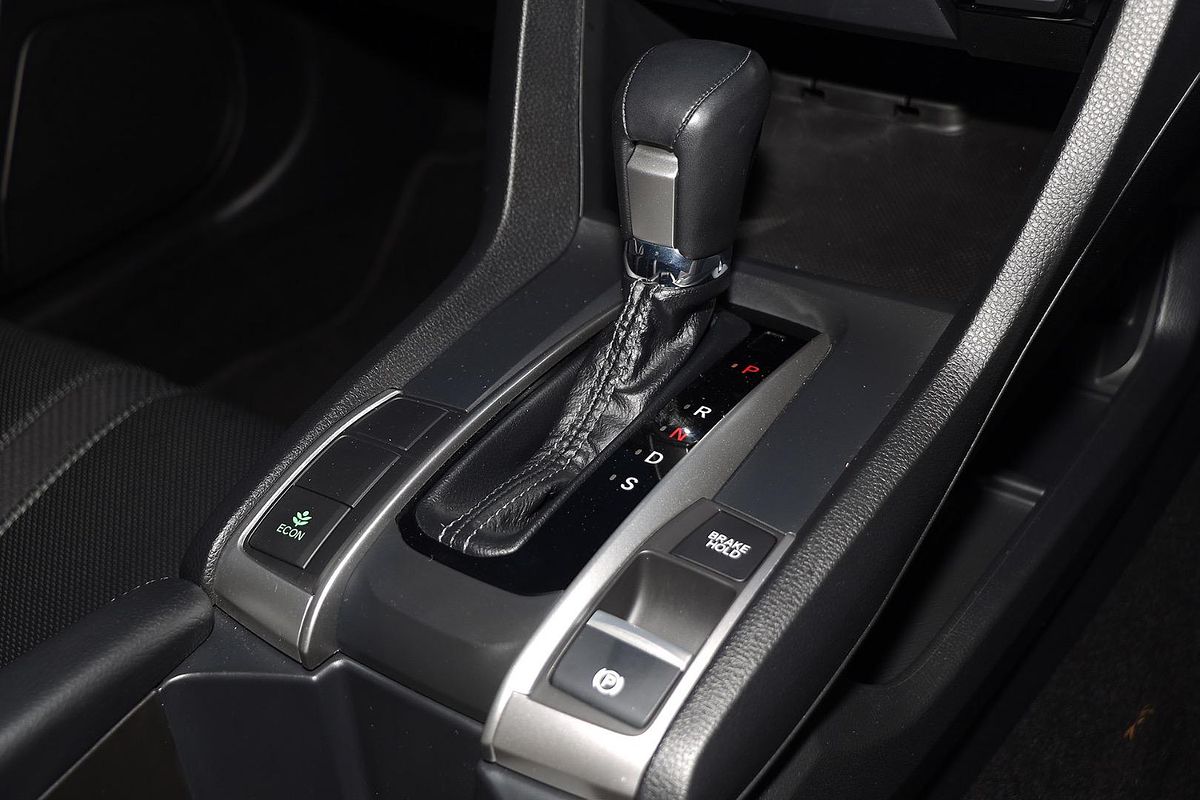 2019 Honda Civic VTi-LX 10th Gen
