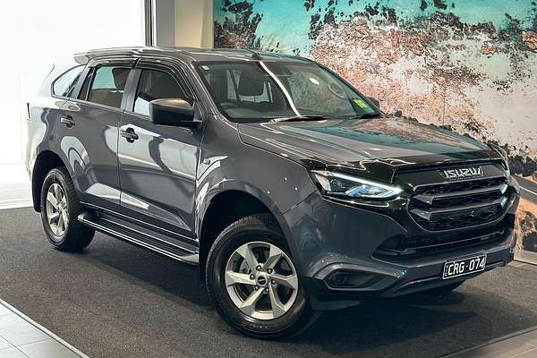 2023 Isuzu MU-X LS-M