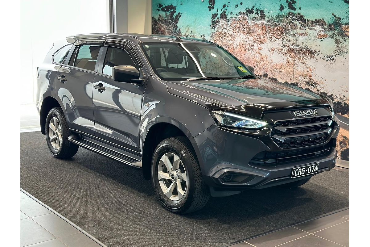 2023 Isuzu MU-X LS-M