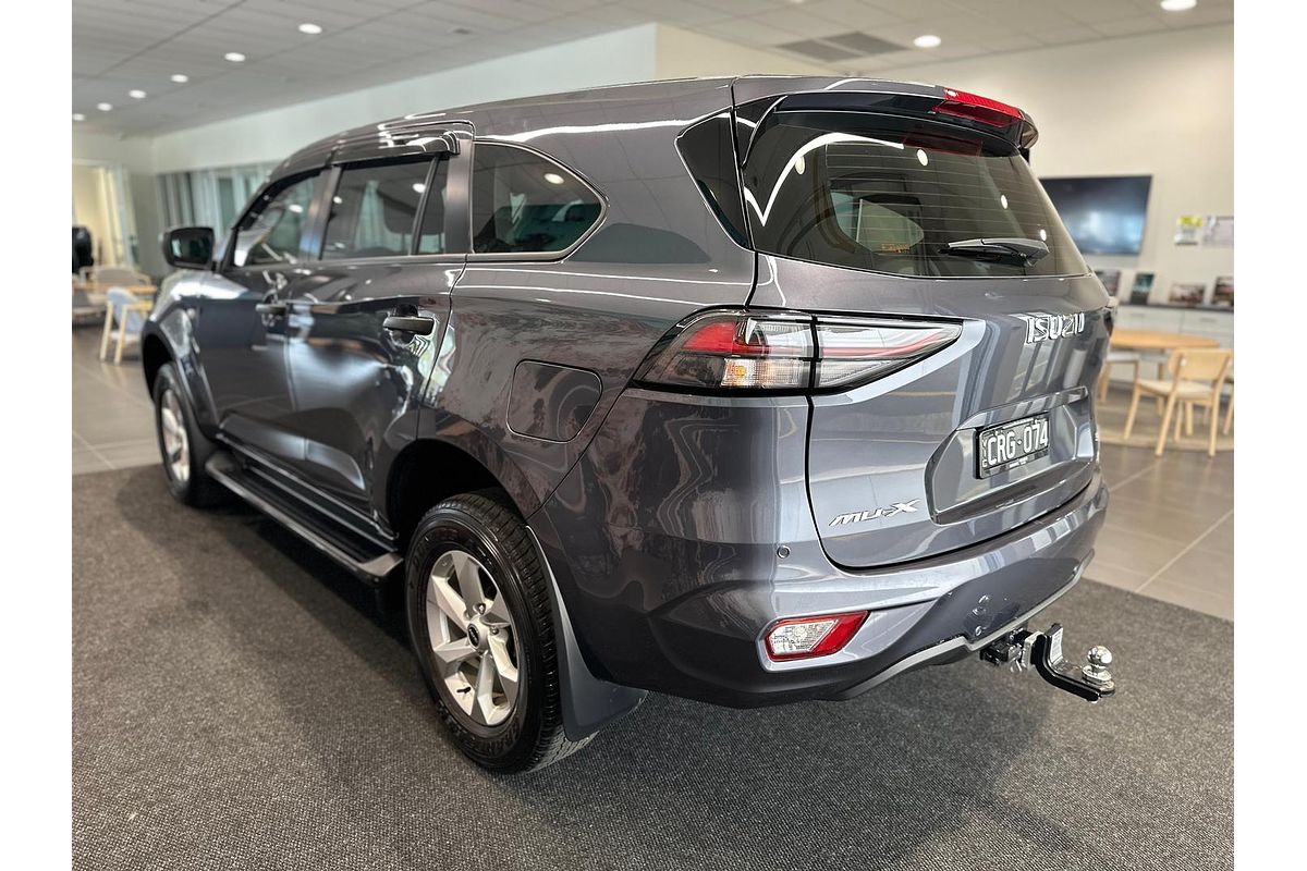 2023 Isuzu MU-X LS-M