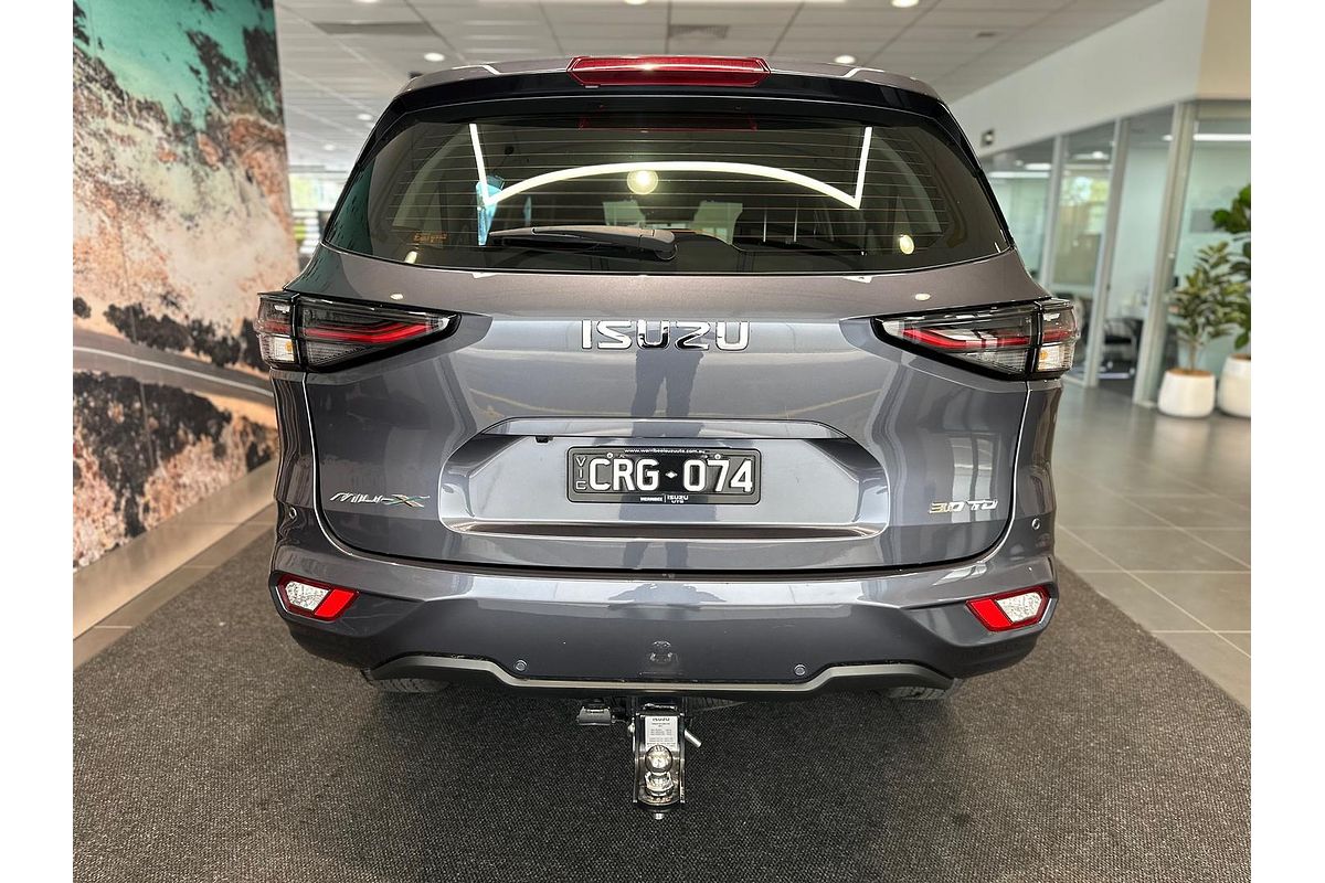 2023 Isuzu MU-X LS-M