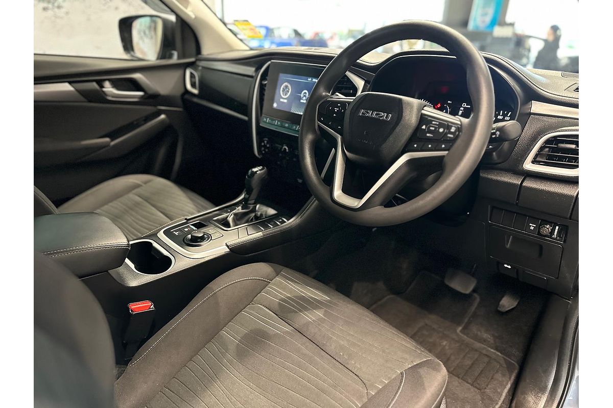 2023 Isuzu MU-X LS-M
