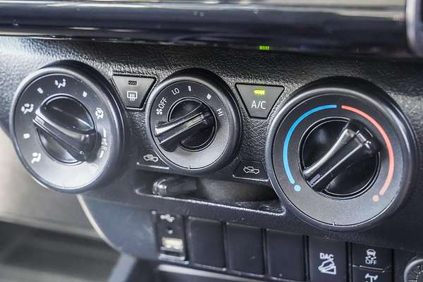 2022 Toyota Hilux SR GUN126R 4X4