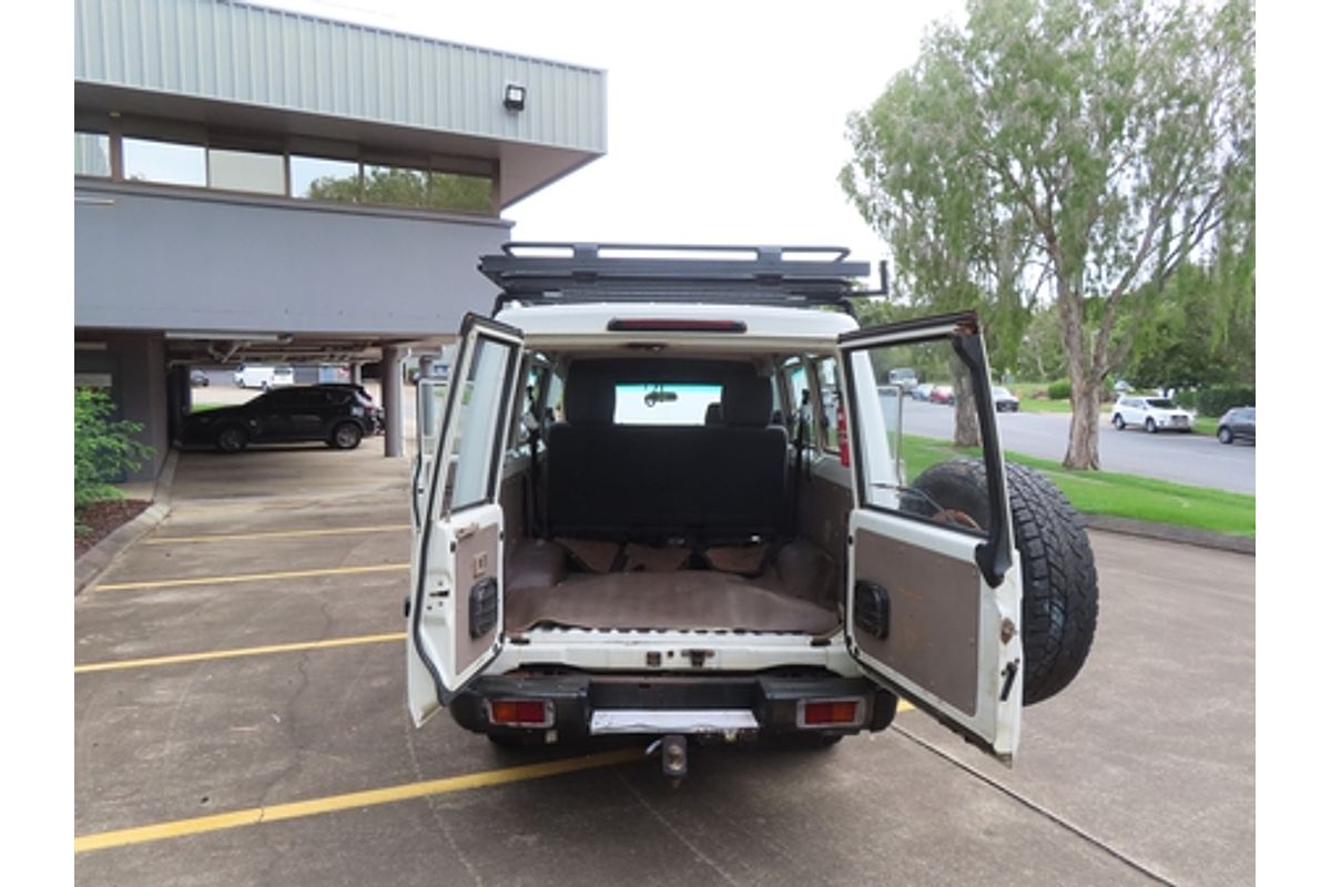 1995 Toyota Landcruiser Troopcarrier FZJ75RV