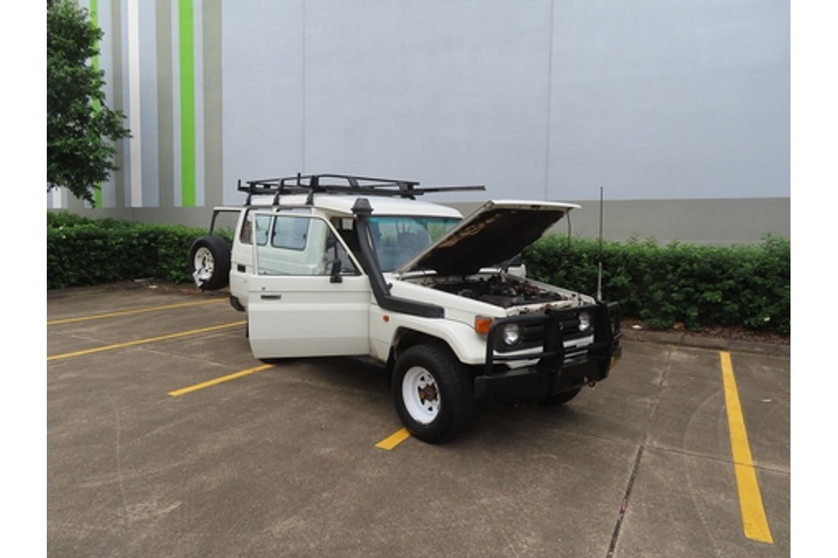 1995 Toyota Landcruiser Troopcarrier FZJ75RV