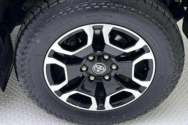 2021 Toyota Hilux SR5 GUN126R 4X4