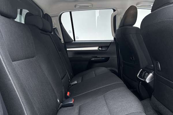 2021 Toyota Hilux SR5 GUN126R 4X4