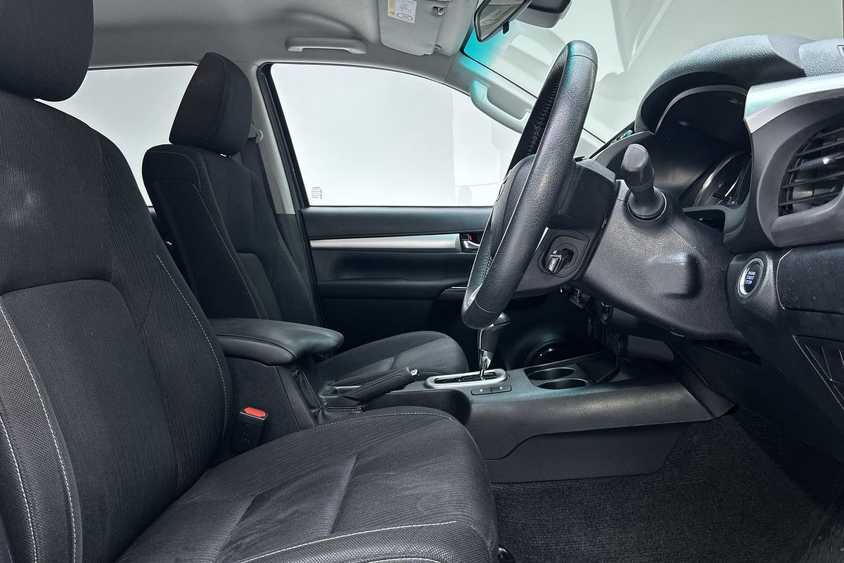 2021 Toyota Hilux SR5 GUN126R 4X4