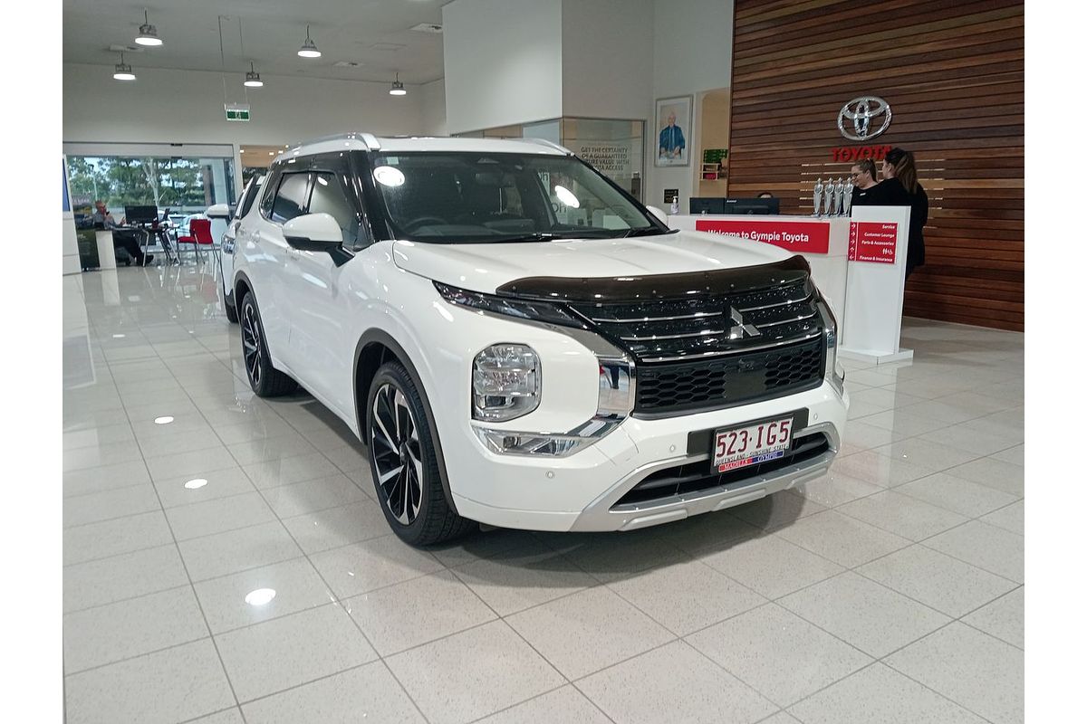 2023 Mitsubishi Outlander Exceed ZM