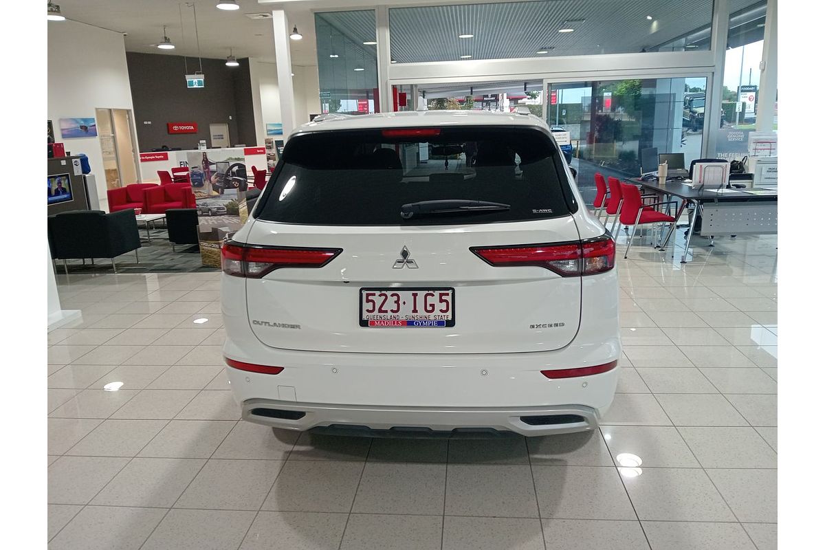 2023 Mitsubishi Outlander Exceed ZM