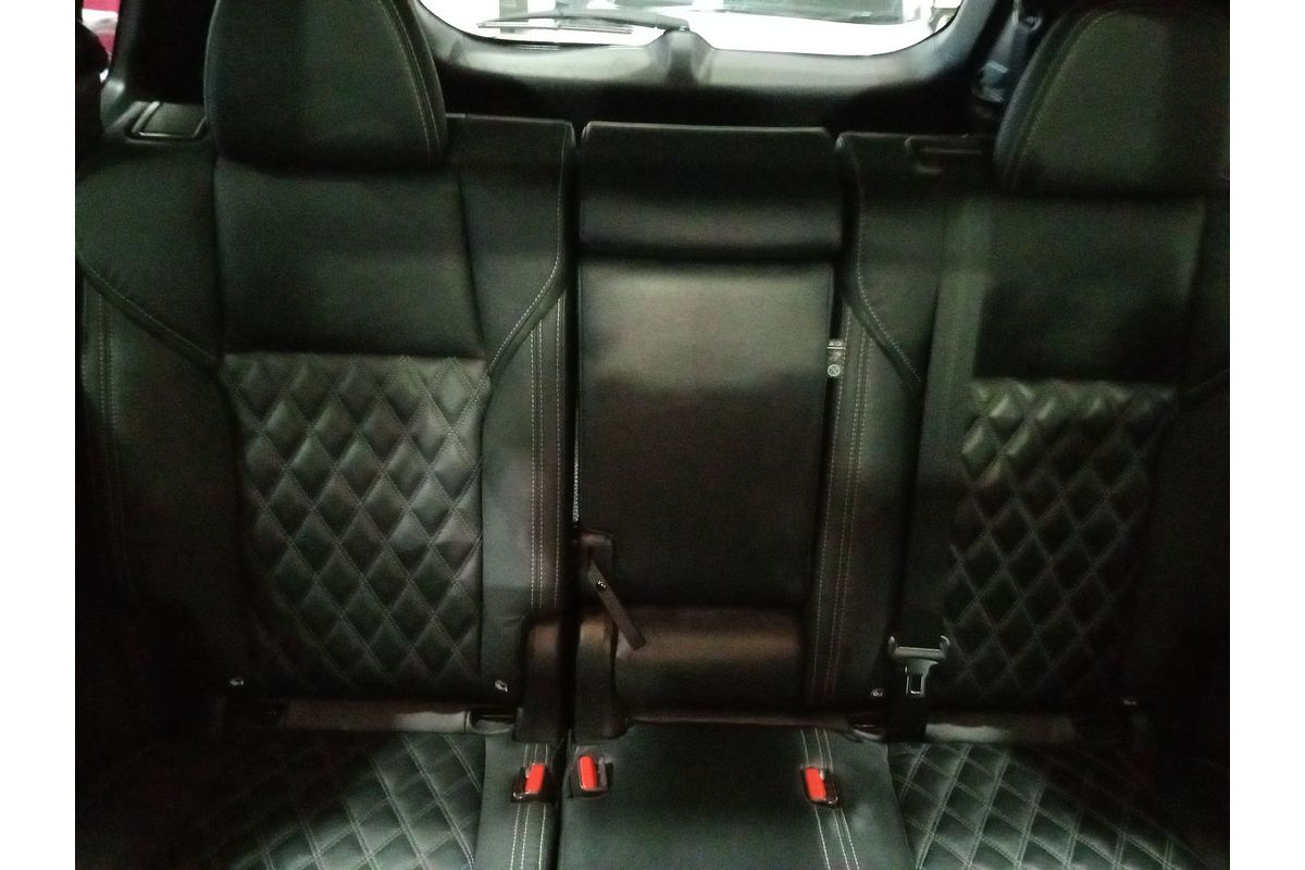 2023 Mitsubishi Outlander Exceed ZM