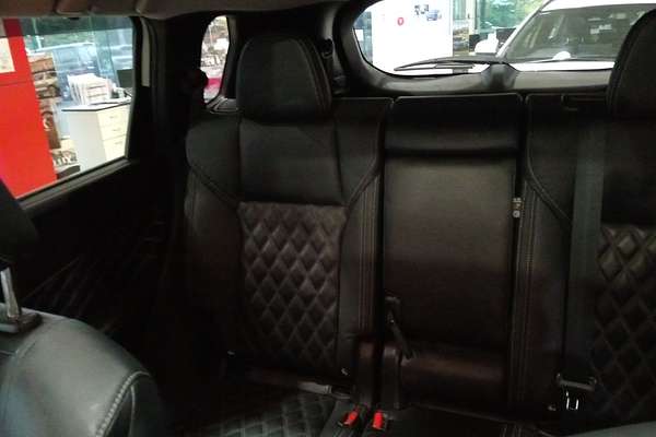2023 Mitsubishi Outlander Exceed ZM