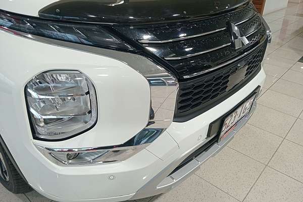 2023 Mitsubishi Outlander Exceed ZM