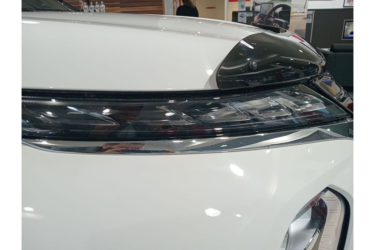 2023 Mitsubishi Outlander Exceed ZM