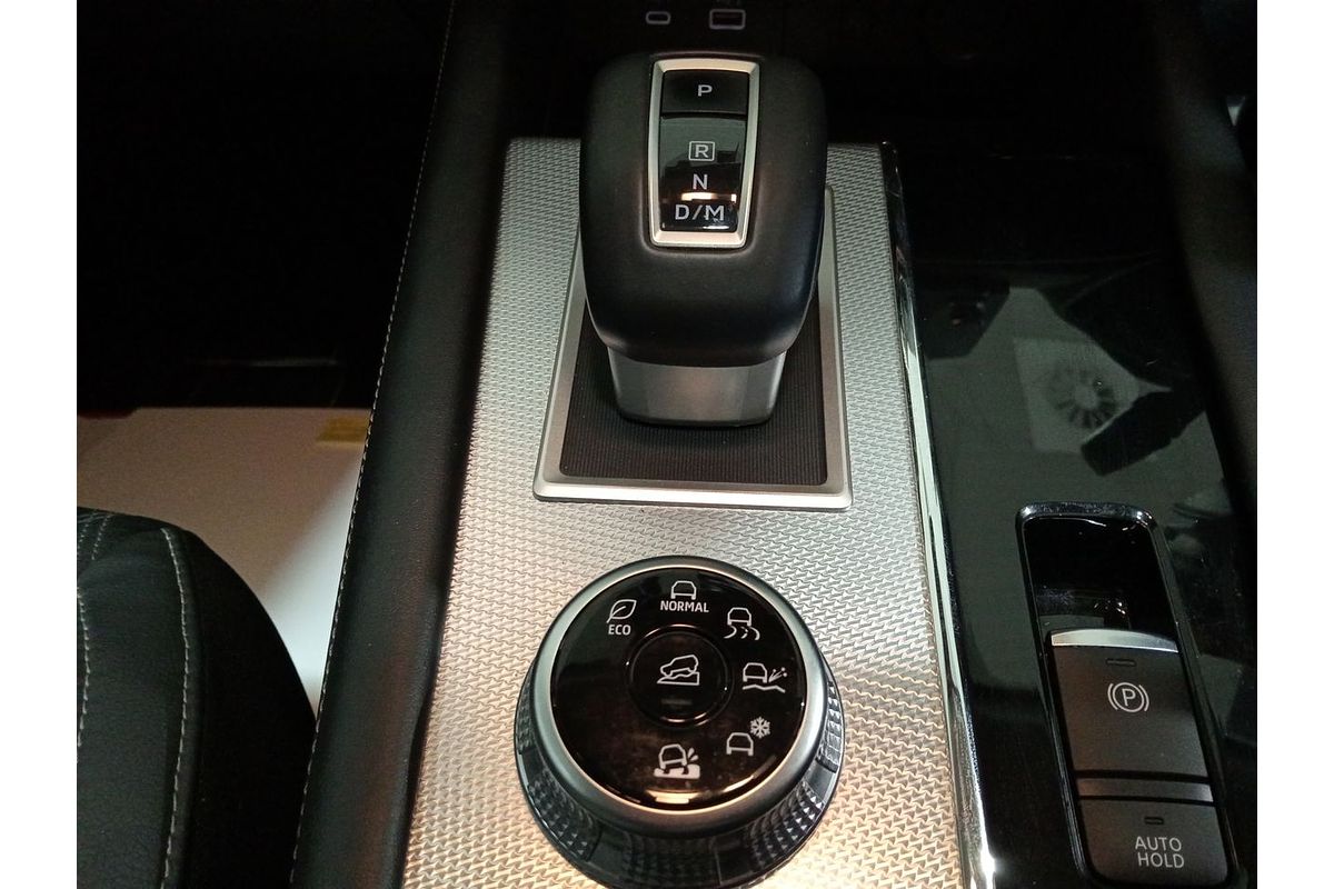 2023 Mitsubishi Outlander Exceed ZM