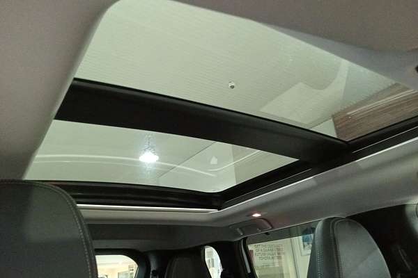 2023 Mitsubishi Outlander Exceed ZM