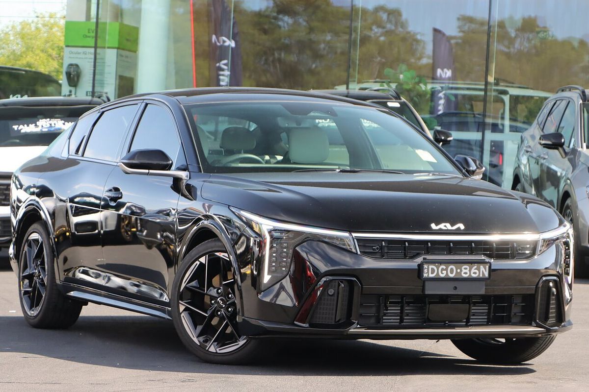2025 Kia K4 GT-Line CL4m