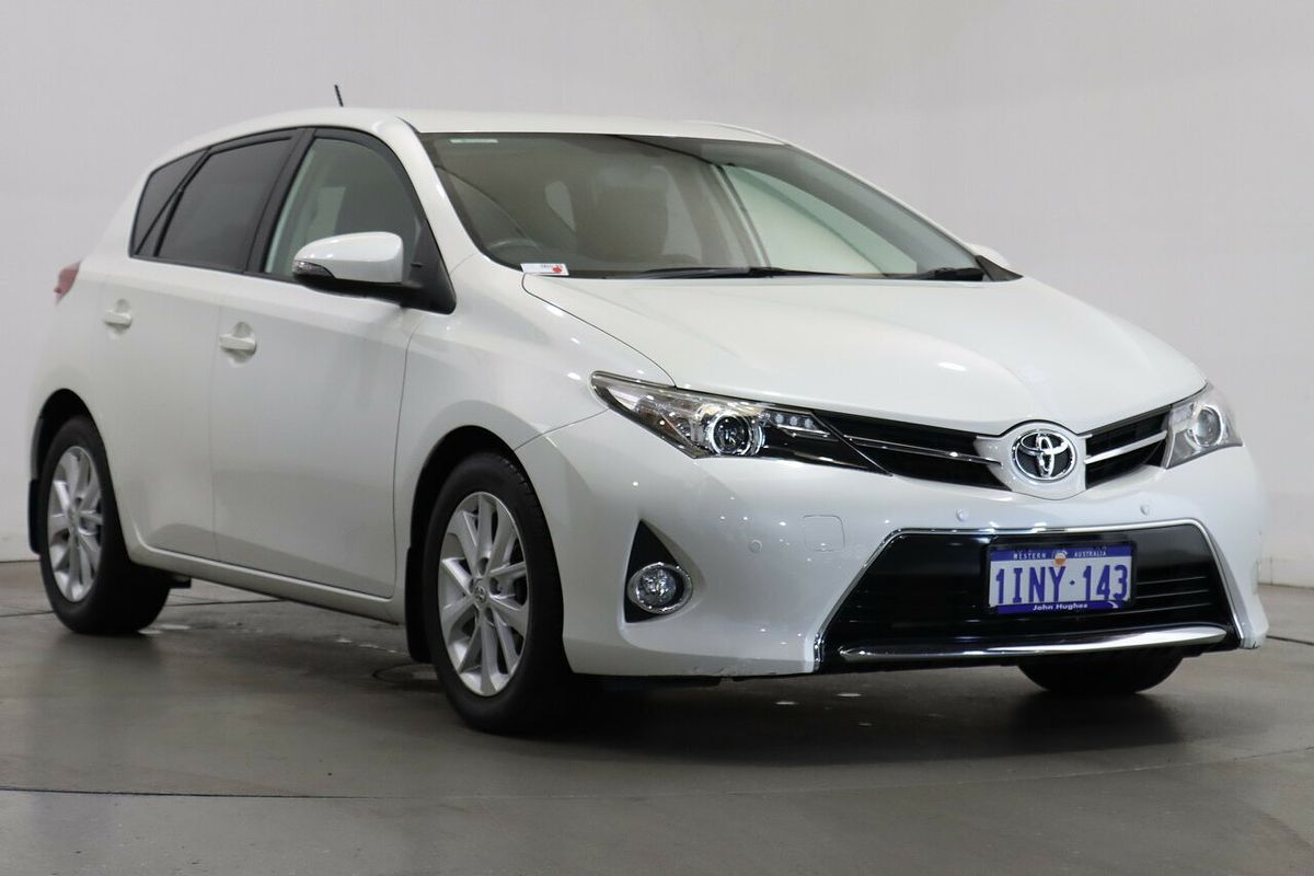 2015 Toyota Corolla Ascent Sport ZRE182R