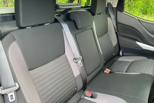 2024 Nissan Navara Black Edition D23 4X4