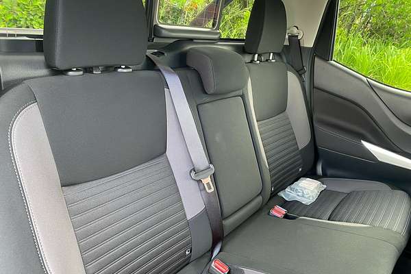 2024 Nissan Navara Black Edition D23 4X4