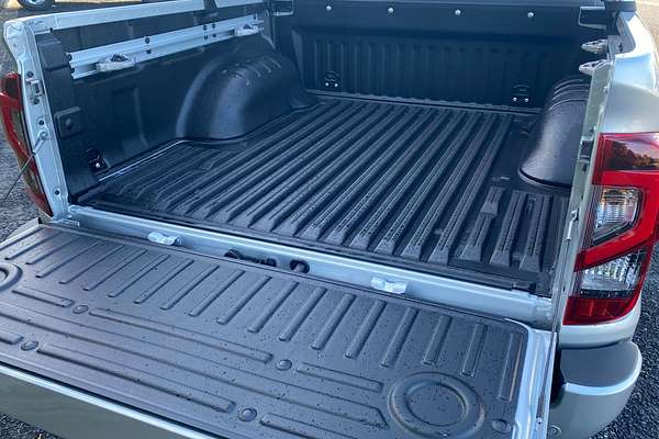 2024 Nissan Navara ST-X D23 4X4