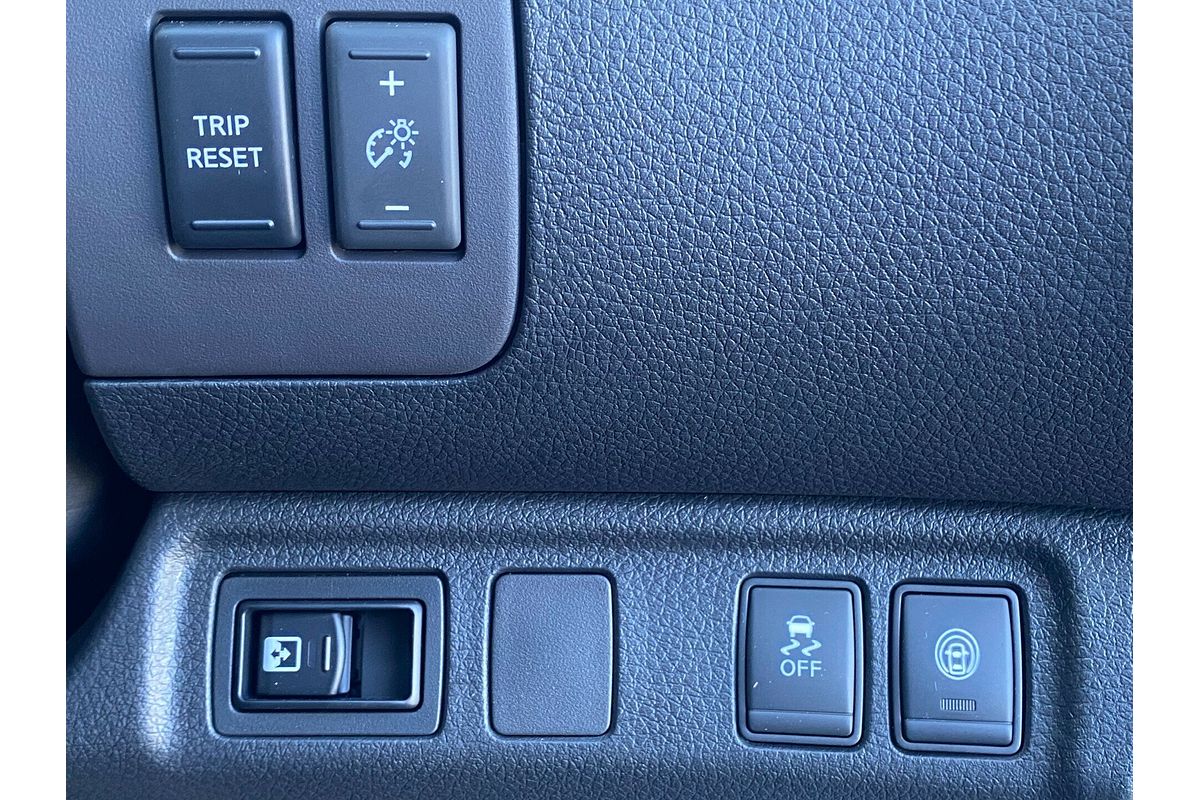 2024 Nissan Navara ST-X D23 4X4
