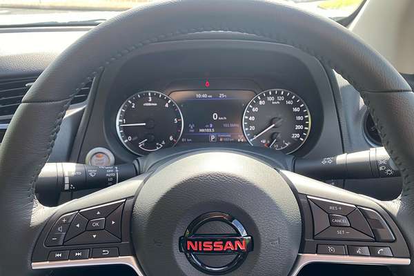2024 Nissan Navara PRO-4X Warrior D23 4X4