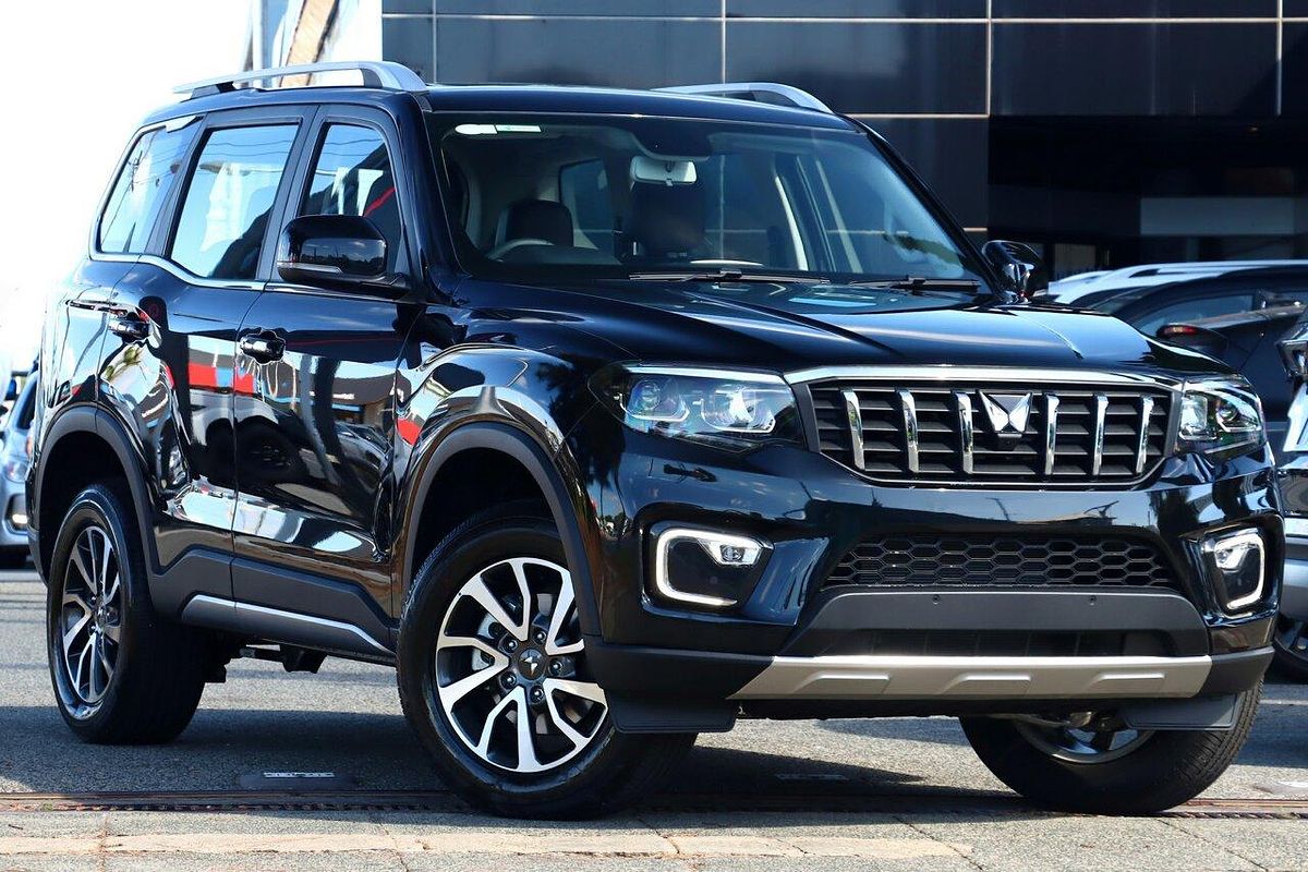 2025 Mahindra Scorpio Z8L