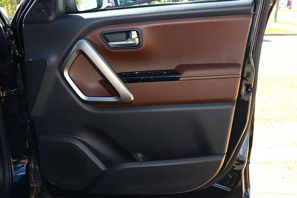 2025 Mahindra Scorpio Z8L